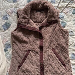 Marmot Plush Mauve Vest